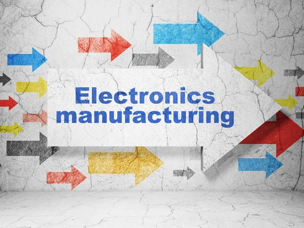Manufacuring concept: arrow with Electronics Manufacturing on grunge wall background — Stock Photo, Image
