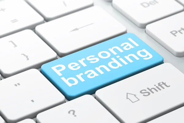 Conceito de publicidade: Personal Branding no fundo do teclado do computador — Fotografia de Stock