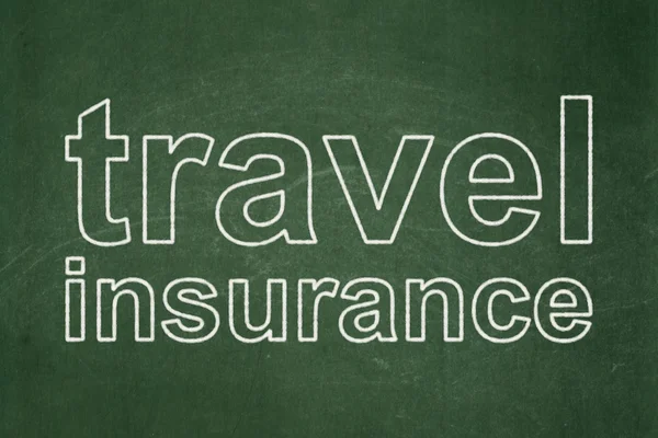Концепция страхования: Страхование путешествий на фоне доски — стоковое фото