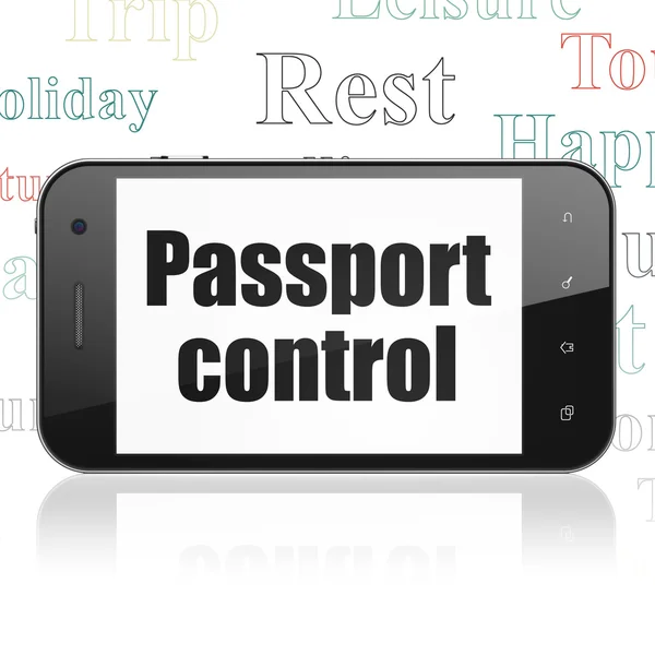旅行理念：显示屏上带有护照控制的智能手机 — 图库照片