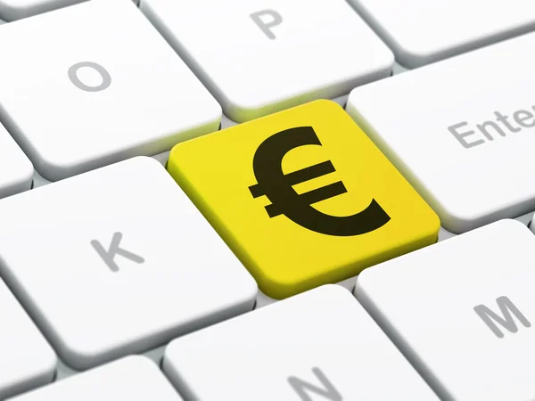 Concepto de dinero: Euro en el fondo del teclado del ordenador — Foto de Stock