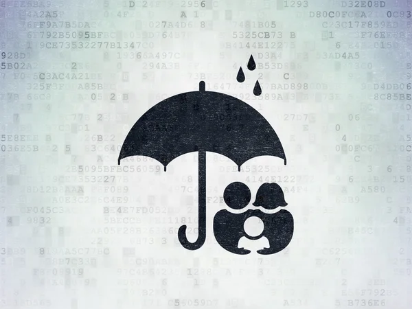 Conceito de privacidade: Família e guarda-chuva em fundo de papel de dados digitais — Fotografia de Stock