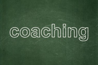 Kavram öğrenme: Kara tahta zemin üzerine koçluk