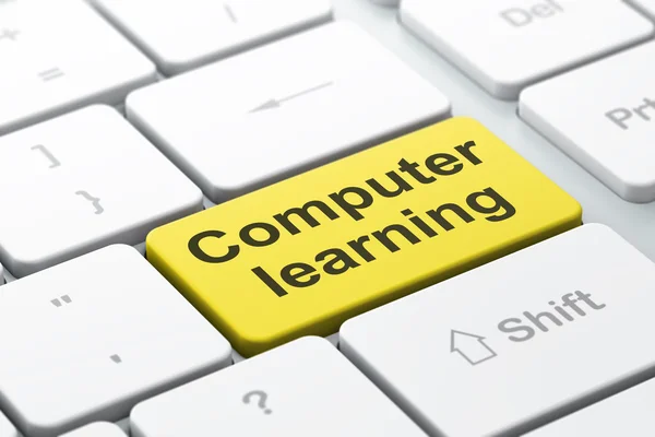 Koncepcja studia: Computer Learning na tle klawiatury komputera — Zdjęcie stockowe