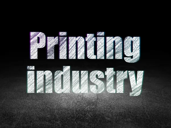 Koncepcja branżowy: przemysł drukarni w ciemnym pomieszczeniu grunge — Zdjęcie stockowe