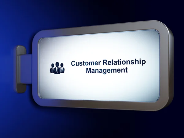 Koncepcja reklamy: zarządzanie relacjami z klientami i ludzie biznesowi na tle Billboardu — Zdjęcie stockowe
