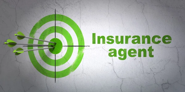 Insurance concept: target and Insurance Agent on wall background — Stock Photo, Image