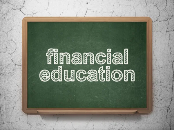 Концепция обучения: Финансовое образование на фоне доски — стоковое фото