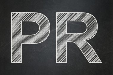 reklam kavramı: pr kara tahta zemin üzerine