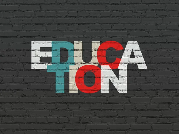 Έννοια εκπαίδευση: εκπαίδευση σε φόντο τοίχο — Φωτογραφία Αρχείου