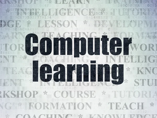 Концепция обучения: Компьютерное обучение на фоне цифровых документов — стоковое фото