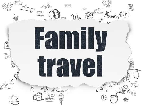 Concepto de viaje: Viaje en familia sobre fondo de papel roto — Foto de Stock