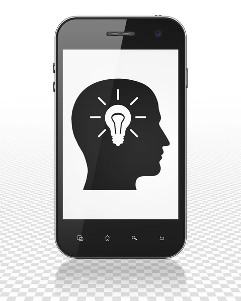 Concept d'information : Smartphone avec tête avec ampoule à l'écran — Photo