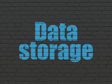 Veri kavramı: duvar arka plan üzerinde veri depolama