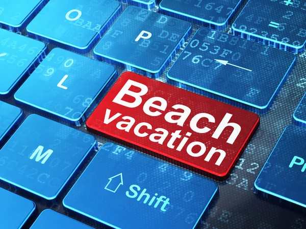 Concepto de viaje: Vacaciones en la playa en el fondo del teclado del ordenador — Foto de Stock