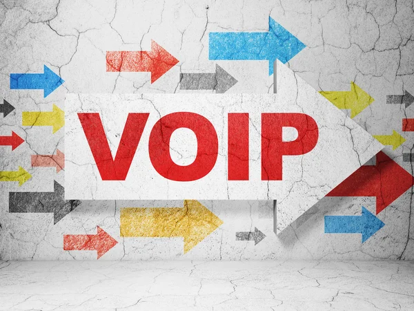 Концепция веб-разработки: стрелка с VOIP на фоне гранж-стены — стоковое фото