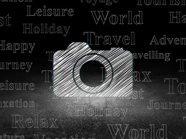 Travel concept: Photo Camera in grunge dark room — Stockfoto