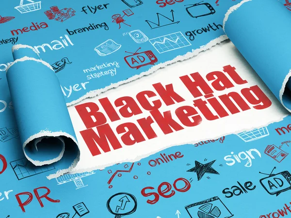 Концепция рекламы: красный текст Black Hat Marketing под листом рваной бумаги — стоковое фото