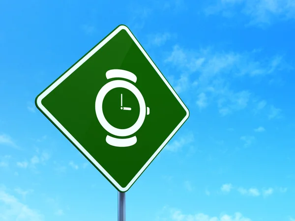 Timeline concept: Watch on road sign background — Stock Photo, Image