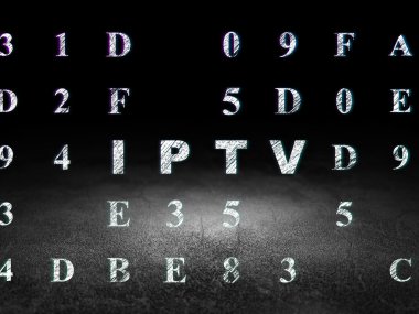 Web geliştirme kavramı: IPTV grunge karanlık odada