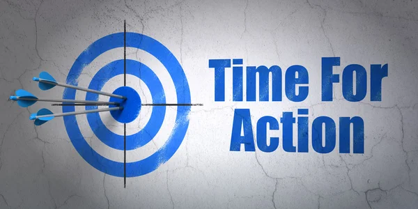 Χρονολόγιο έννοια: στόχος και χρόνος για δράση σε φόντο τοίχο — Φωτογραφία Αρχείου
