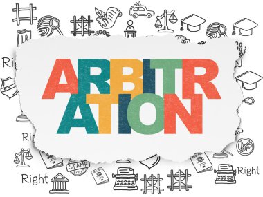 Hukuk kavramı: tahkim yırtılmış kağıt arka plan üzerinde