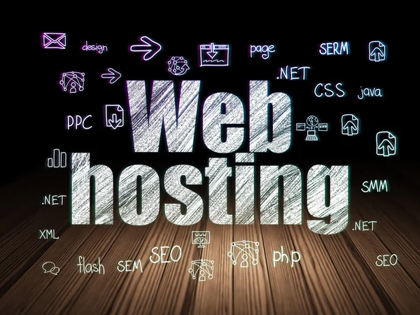 Conceito de desenvolvimento Web: Web Hosting em sala escura grunge — Fotografia de Stock