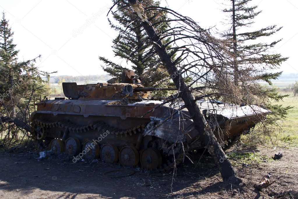 Infantry fighting vehicle Ukrainian army burnt and stuck among t