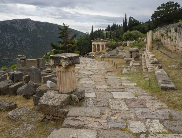 Delphi Greece May 2021 Tourists Wearing Masks Protect Themselves Coronavirus — Stock fotografie