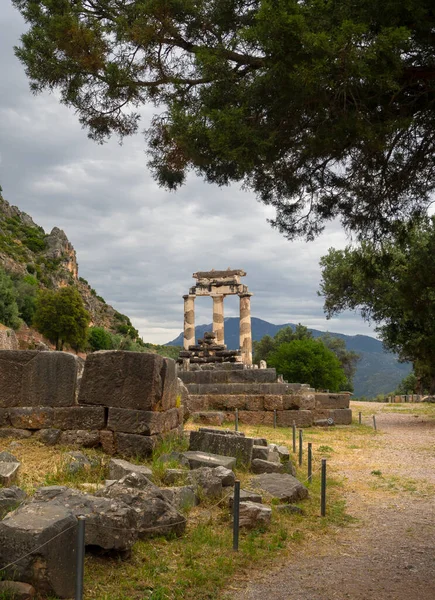 Panoramic View Temple Athena Pronaia Mountains Delphi Greece Stormy Sky — Fotografia de Stock