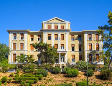 Yunanistan 'ın Atina' nın orta Kallithea semtinde güzel bir neoklasik bina