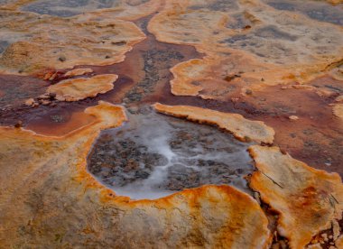 Yunanistan 'daki Loutra Edipsou Spa Oteli' nde doğal kaplıca banyosu 