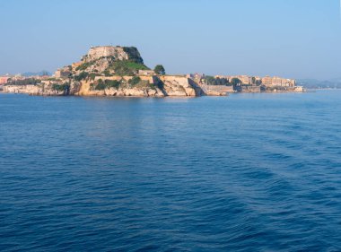 Yunanistan 'ın Korfu adasındaki Eski Kale' ye deniz manzarası