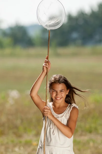 Νεαρό κορίτσι εντομολόγος — Φωτογραφία Αρχείου