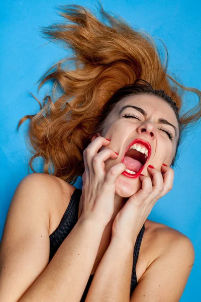 Menina gritando — Fotografia de Stock