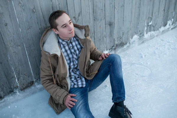 Young man in winter — Stock Photo, Image