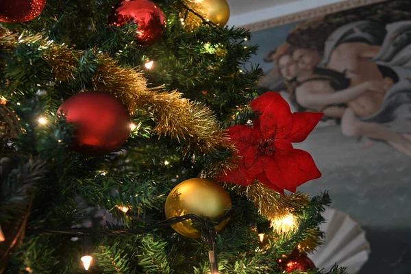 Árbol Navidad Decoraciones Flor Iluminada —  Fotos de Stock