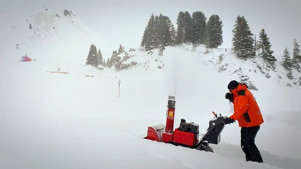 Máquina Eliminación Nieve Montaña Invierno —  Fotos de Stock