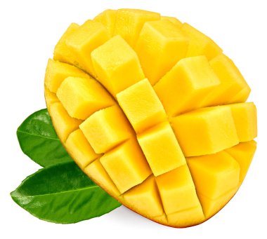 Beyaz arka planda yeşil yapraklı taze kesilmiş mango. Egzotik meyve. kırpma yolu