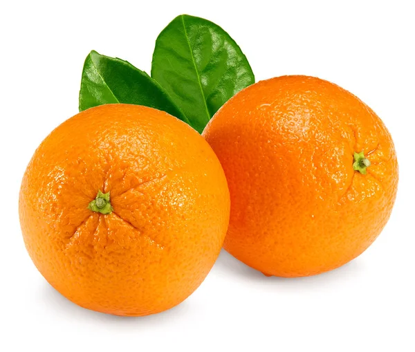 Orangefarbene Früchte Mit Grünen Blättern Auf Weißem Hintergrund Gesunde Ernährung — Stockfoto