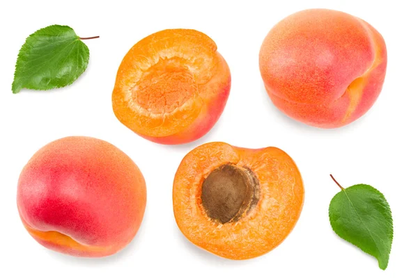 Aprikosenfrüchte Mit Grünem Blatt Isoliert Auf Weißem Hintergrund Schneideweg Ansicht — Stockfoto