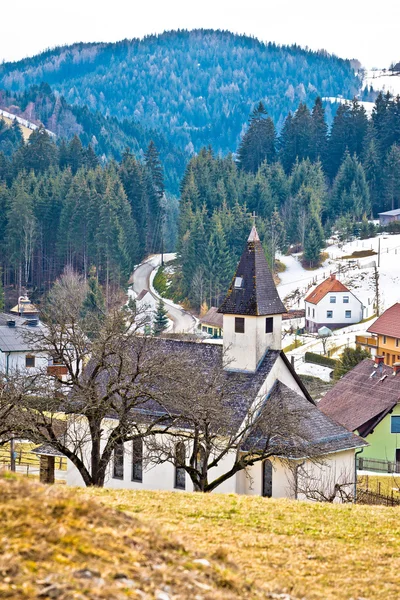 Alpesi falu Kliening Karintia — Stock Fotó