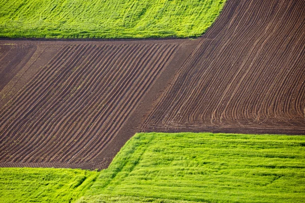 Agrarische lagen veld en weide landschapsmening — Stockfoto