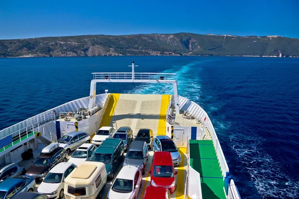 Ferry båt turist linje till island — Stockfoto