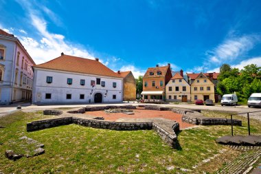 Karlovac tarihi şehir kare görünümü