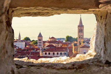 Taş pencereden Zadar havadan görünümü