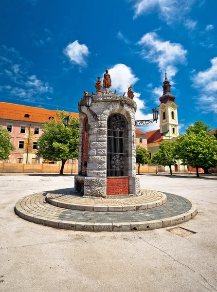 Widokiem na Plac Centralny miasta Karlovac — Zdjęcie stockowe