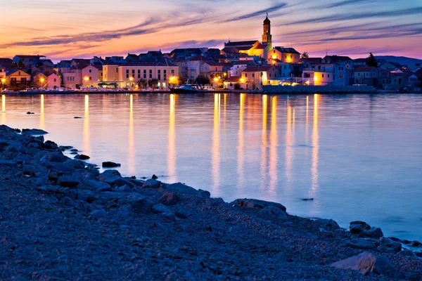 Betina città e spiaggia vista tramonto — Foto Stock