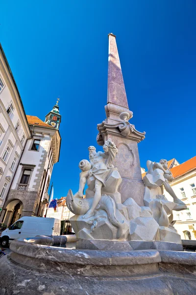Fontaine et mairie de Ljubljana — Photo