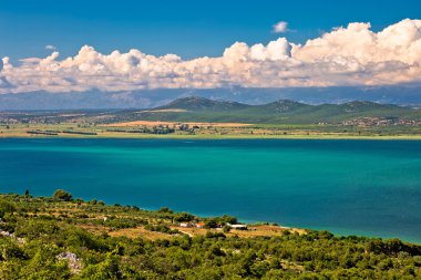 Vransko Gölü ve manzara havadan görünümü